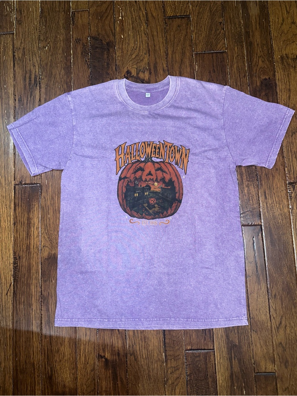 🎃 Purple Halloween Town Graphic Tee Size Medium